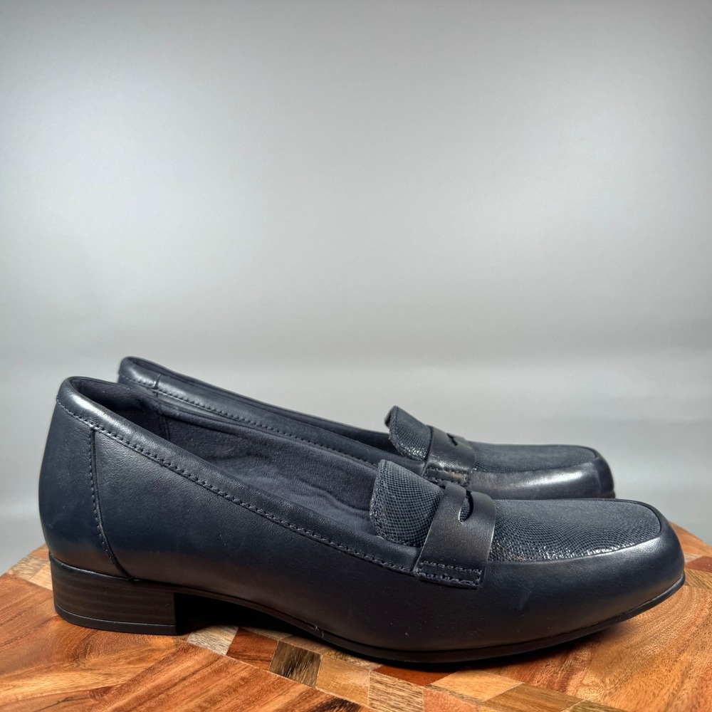 Clarks Collection Womens Navy Blue Leather Penny Loafers Size 9 M 261531904065
